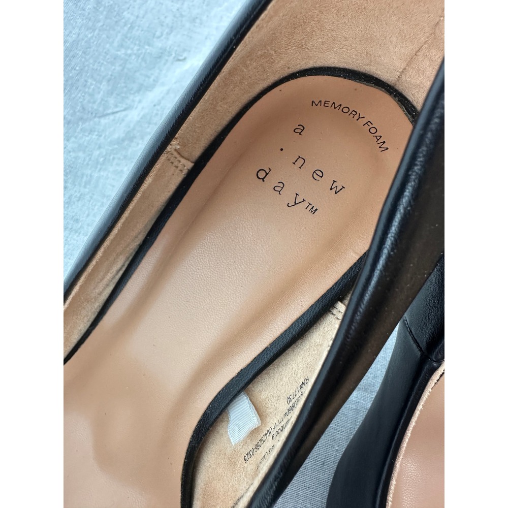 A New Day Womens Black Pointed Toe Pumps Memory Foam Stiletto Heels 9.5 - Picture 7 of 8